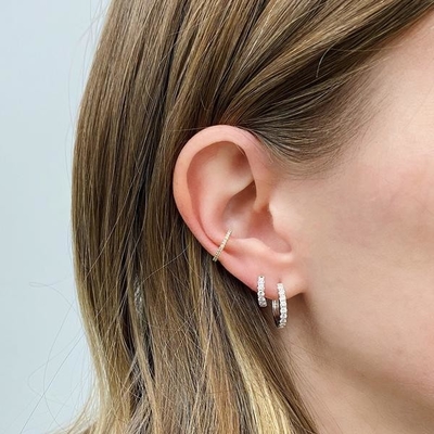 نوع جواهرات گوشواره های 18K طلا شده CZ Sleeping Hoop برای زنان 925 Sterling Silver
