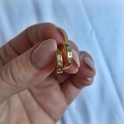 گوشواره های شیک 14K طلایی ستاره ورمیل مجموعه الماس آغوش حلقه برای سبک بدون تلاش