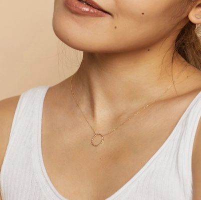 گردنبند آویز پیچ خورده نقره استرلینگ 925 با روکش طلای 14 عیار با زنجیر حلقه‌ای به طول 16 اینچ