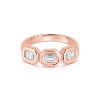 حلقه زرمرد سه گانه نقره ای دست ساز با سنگ زرکون AAA و 14K Gold Bezel