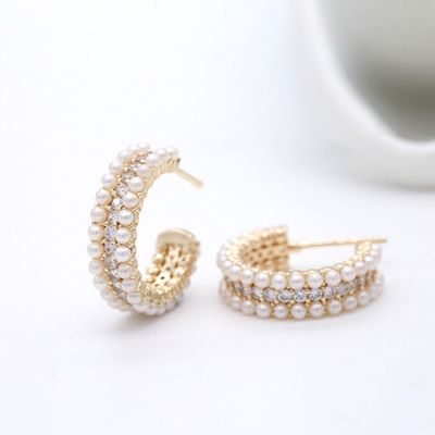 لوازم جانبی زنانه 925 گوشواره های حوله نقره ای با مادر مروارید روشن CZ