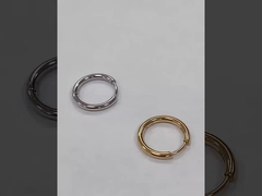 فقط طلایی 8 میلی متری با پیچ و خم گوشواره های فولاد ضد زنگ برای فارغ التحصیلی